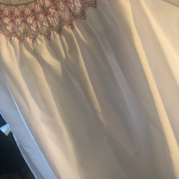 Beautiful smocked infant dress, size 12 months. - Picture 2 of 4